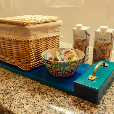 Caligo Stanza Privata In D'epoca Con Giardino E Vista Mare Bed & Breakfast La Spezia