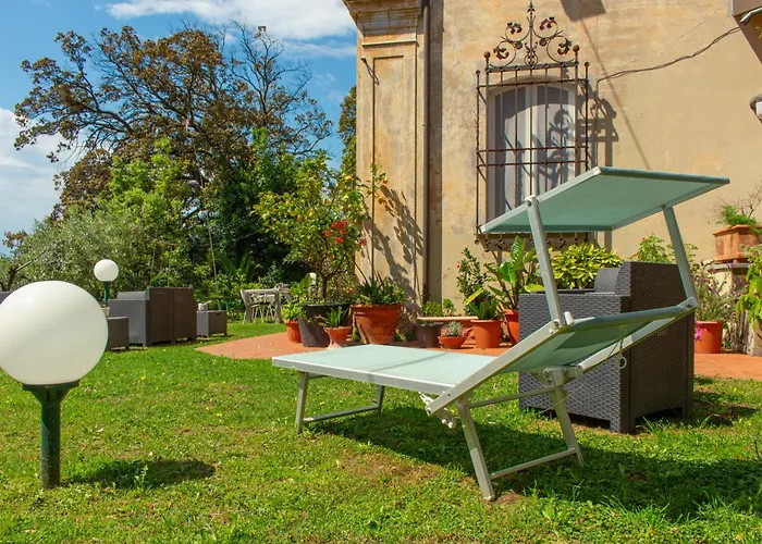 Caligo B&B Secret Garden Villa Room Vicino Alle Cinque Terre فندق مبيت وإفطار لا سبيتسْيا