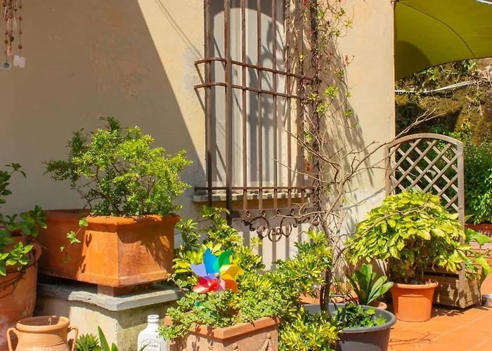 فندق مبيت وإفطار Caligo B&B Secret Garden Villa Room Vicino Alle Cinque Terre 3*