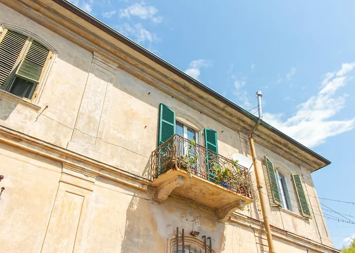 فندق مبيت وإفطار Caligo B&B Secret Garden Villa Room Vicino Alle Cinque Terre 3*