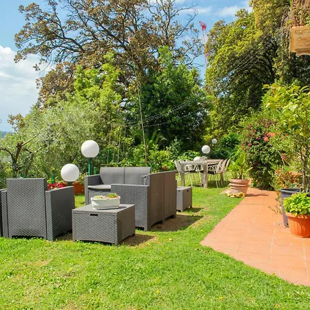 Oda ve Kahvaltı Caligo Stanza Privata In D'epoca Con Giardino E Vista Mare La Spezia