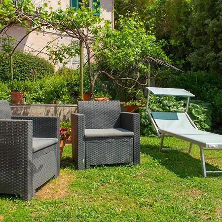 Oda ve Kahvaltı Caligo Stanza Privata In D'epoca Con Giardino E Vista Mare 3*