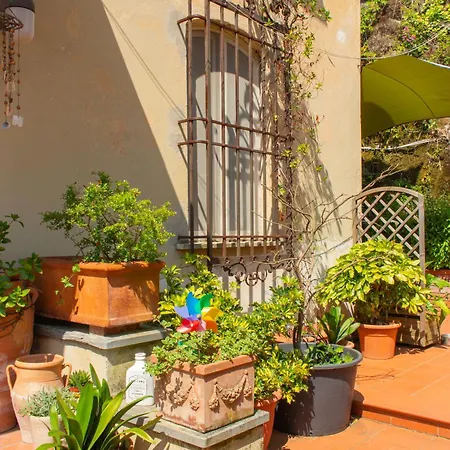 Oda ve Kahvaltı Caligo Stanza Privata In D'epoca Con Giardino E Vista Mare 3*