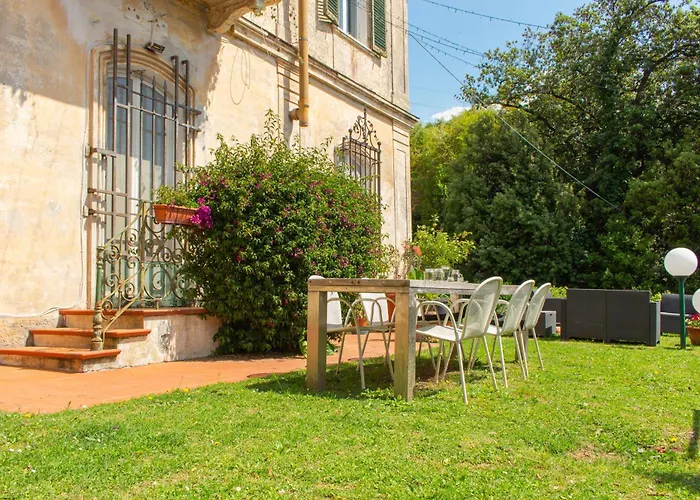 Bed and Breakfast Caligo B&B Secret Garden Villa Room Vicino Alle Cinque Terre Λα Σπέτσια