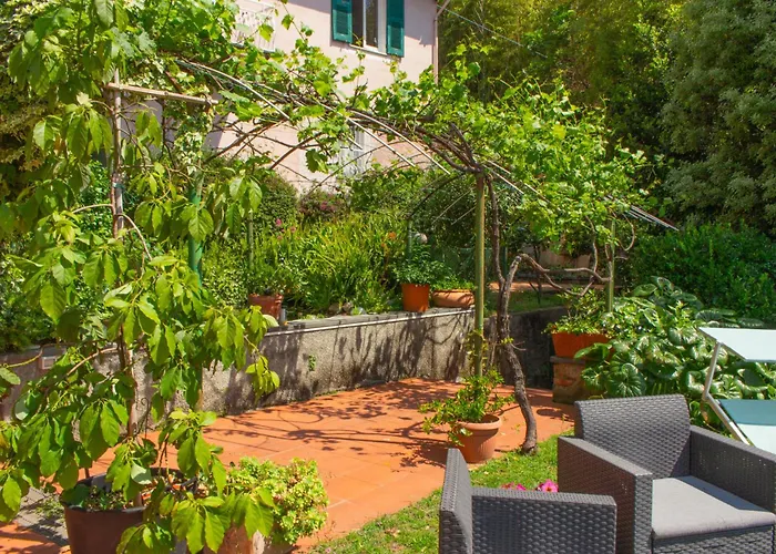 Caligo B&B Secret Garden Villa Room Vicino Alle Cinque Terre Λα Σπέτσια