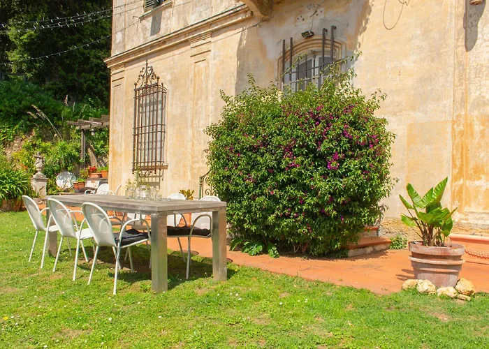 Bed and Breakfast Caligo B&B Secret Garden Villa Room Vicino Alle Cinque Terre
