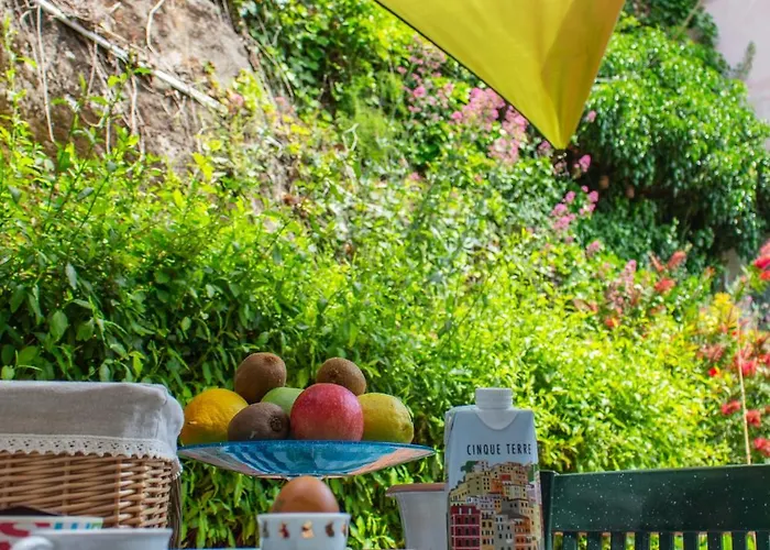 Caligo B&B Secret Garden Villa Room Vicino Alle Cinque Terre 3*