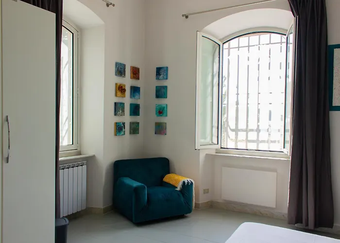 Bed and Breakfast Caligo B&B Secret Garden Villa Room Vicino Alle Cinque Terre 3*